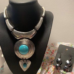 Necklace 2 PC fashion
